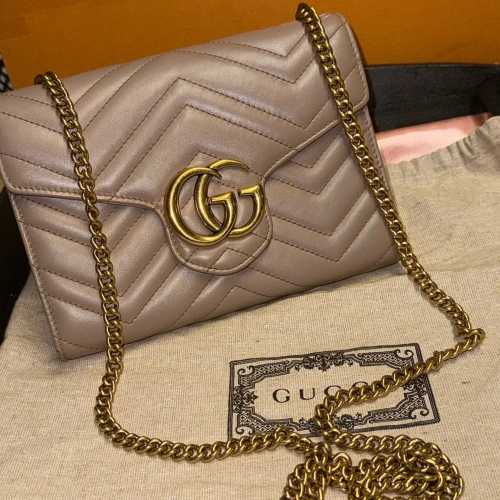 /traded/💯 Gucci Marmont Clutch/Wallet on a Chain - Picture 5 of 16